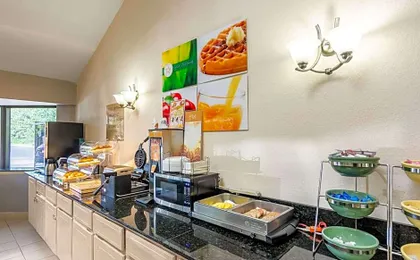 Quality Inn Petersburg Fort Lee Area