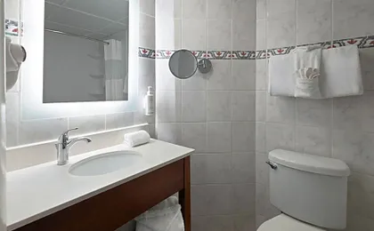 Howard Johnson Plaza Hotel by Wyndham Ocean City Oceanfront