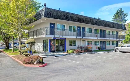 Motel 6-Issaquah, WA - Seattle - East