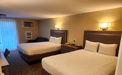 Hyannis Travel Inn