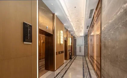 Vienna International Hotel (Chengdu Panda Base Beihu Park Branch)