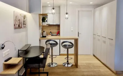 Stylish Studio Near Athens Hilton, Self Check-In!