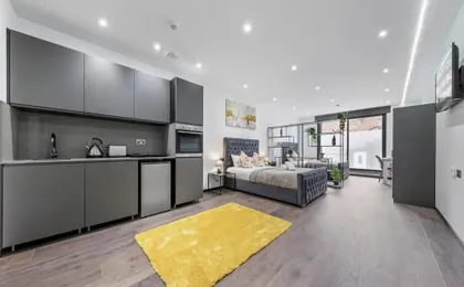 Luxury Sleeps 4 Studio Flat