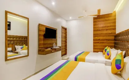 Hotel Riva International-Near Nesco