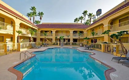 Super 8 by Wyndham Corpus Christi Northwest