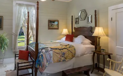 Maison D'memoire Bed & Breakfast Cottages
