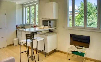 Cannes charming studio 50 meters from the beach !!