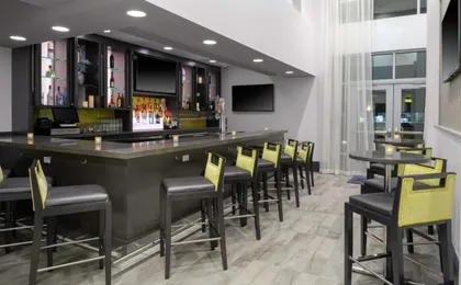 Hampton Inn & Suites Irvine Orange County Airport