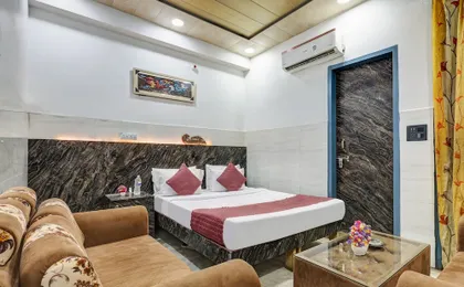 Mauryan Express Hotel Dabri Janakpuri