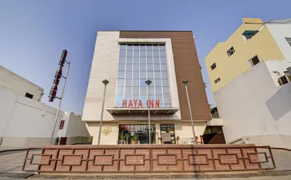 Hotel Raya Inn