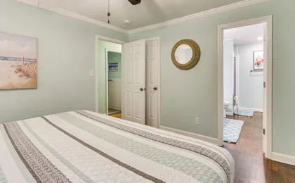 5 Mi to Historic Dtwn Beaufort: Family Gem w/ Yard
