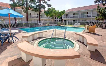 Motel 6-Santa Ana, CA - Irvine - Orange County Airport