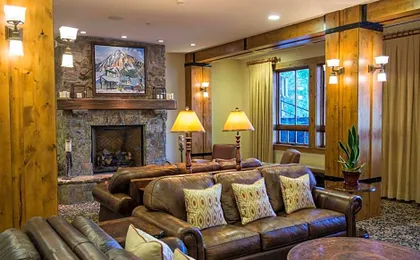 The Lodge at Mountaineer Square, A Vail Resorts Property