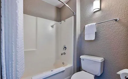 Motel 6-Anaheim, CA - Fullerton East