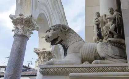 Centar Split Manus