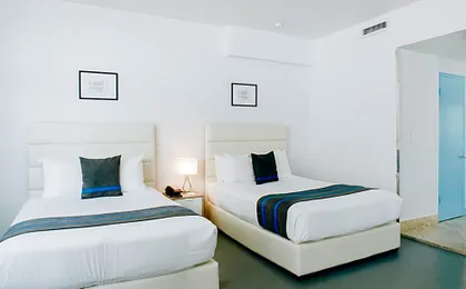 Aqua Hotel & Suites