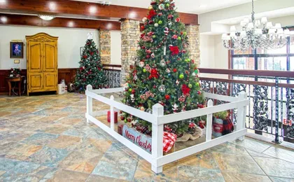 Rimfire 322-323: Combined 2 one Bedroom Units, Slopeside