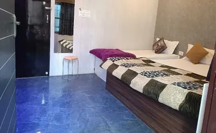 Shiv Kashi P Guest House By Glitz Hotels