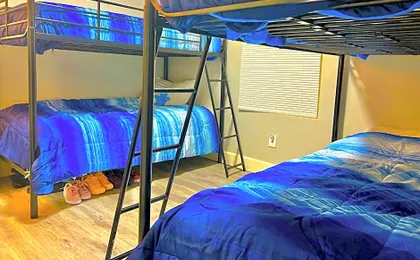 STOP Inn STAY HOSTEL