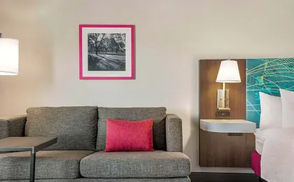 Hampton Inn by Hilton Brooklyn Park Minneapolis