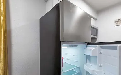 Golden Vibes! Near Downtown! Prime Location