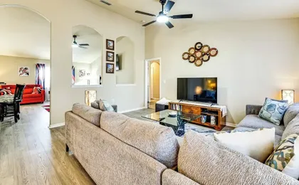 4 Mi to Weeki Wachee Springs! Fun-filled Home
