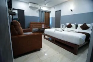 Raaj Grand