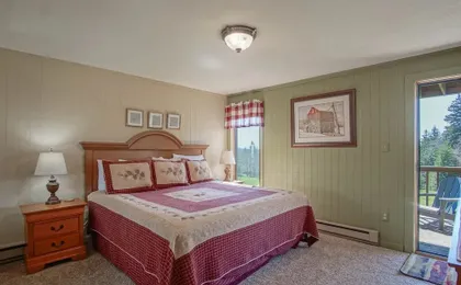 Powderidge #31: 2 Bedrooms, 2 Full Baths: Slope Side, Wood Fireplace