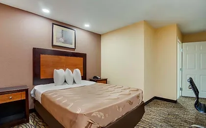 Quality Inn Lees Summit - Kansas City