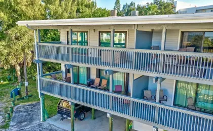 2 2 Oceanside Modern Condo Ocean View