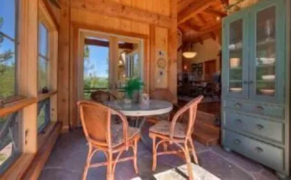 Glacier Luxury Lodge