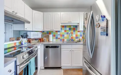 Fernandina Beach Vacation Rental: Steps to Beach!