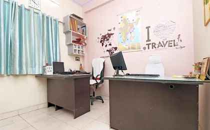 Goroomgo D S Stay Varanasi - 2km From Gadowlia