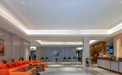 Vienna Hotel Hubei University Wuchang River Xujiapeng Metro Station