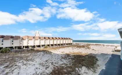 Lani Kai 230 Gulf Coast Condo. Walk to Beach + Pools + Balcony Views!