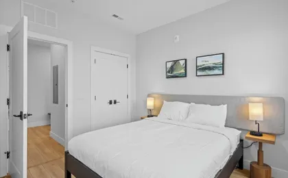 The Loop Downtown By Kasa