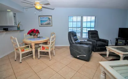 Point East 301