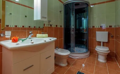 Alluring Apartment in Dramalj with Hot Tub