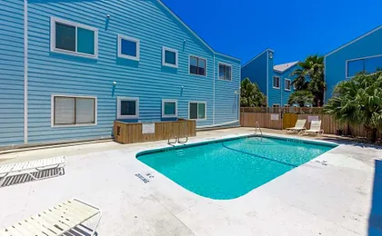 Charming family condo - walking distance to beach by Mustang Island, Sleeps Four, 2025 Traveler Award