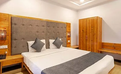 Hotel Lokis Forest Inn
