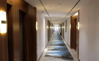 Wanting Hotel (Guangzhou Baiyun Railway Station Xinshi Baixin Plaza)