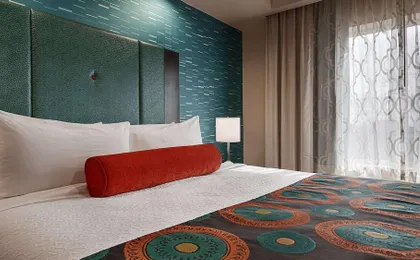 Best Western Premier Ashton Suites-Willowbrook