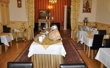 Hotel Pension Savoy am Kurdamm und Zoo