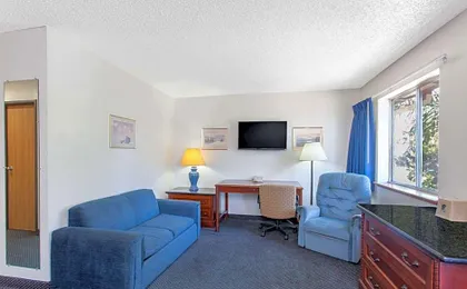 Super 8 by Wyndham Selma/Fresno Area