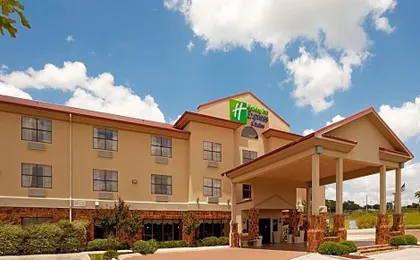 Holiday Inn Express & Suites Kerrville By IHG