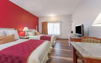Ramada by Wyndham near SeaWorld / Mission Beach