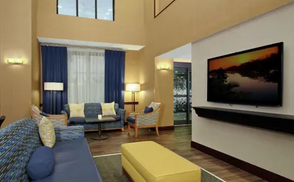 Hampton Inn & Suites Murray (H)