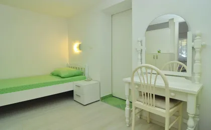 Spacious Modern Apt. with Big Patio And Sea View