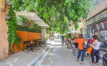 Raise Boutique Rooms in Center of Athens