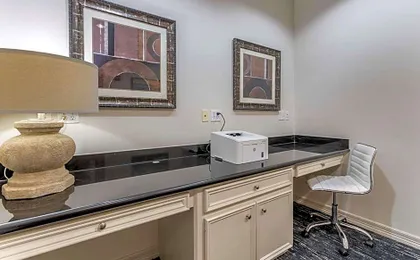 Best Western Sugarland Inn